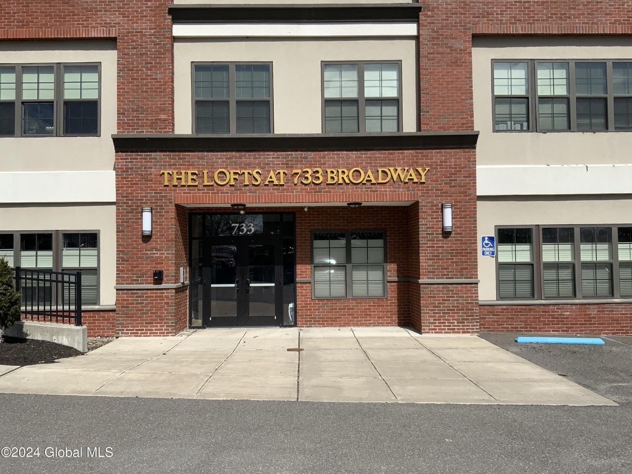 733 Broadway #311