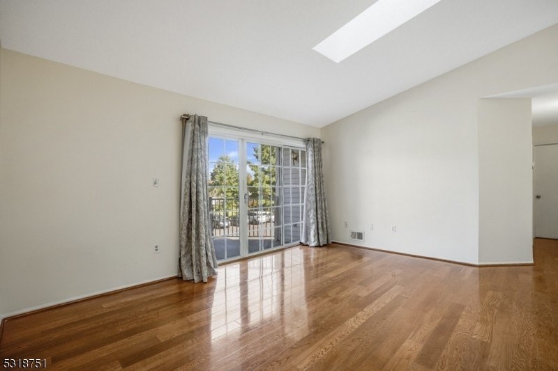 57 Caitlin Ct - Photo 4 of 27