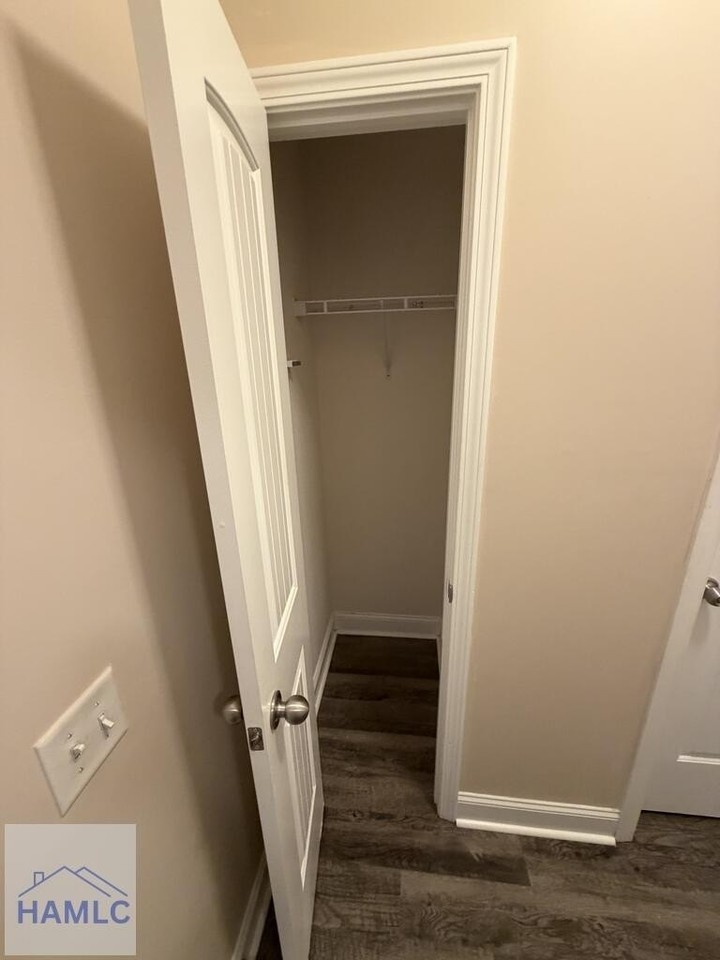 224 Whipple Ave - Photo 3 of 50