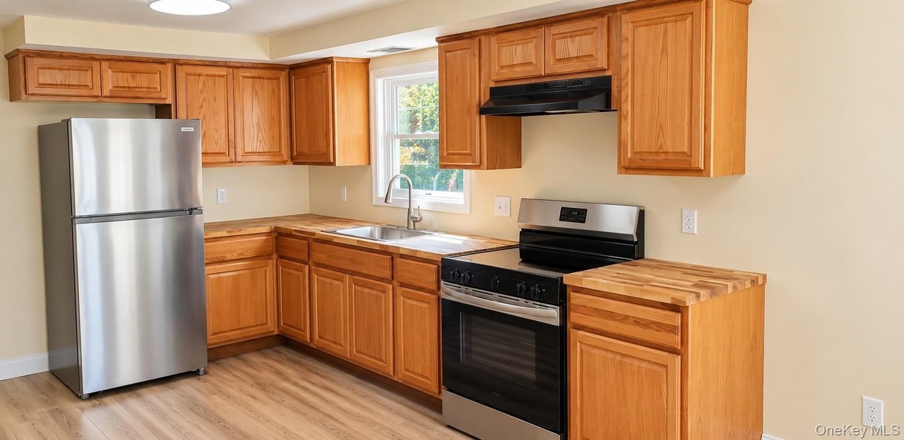 46 Upper Ferndale Rd #B - Photo 4 of 15