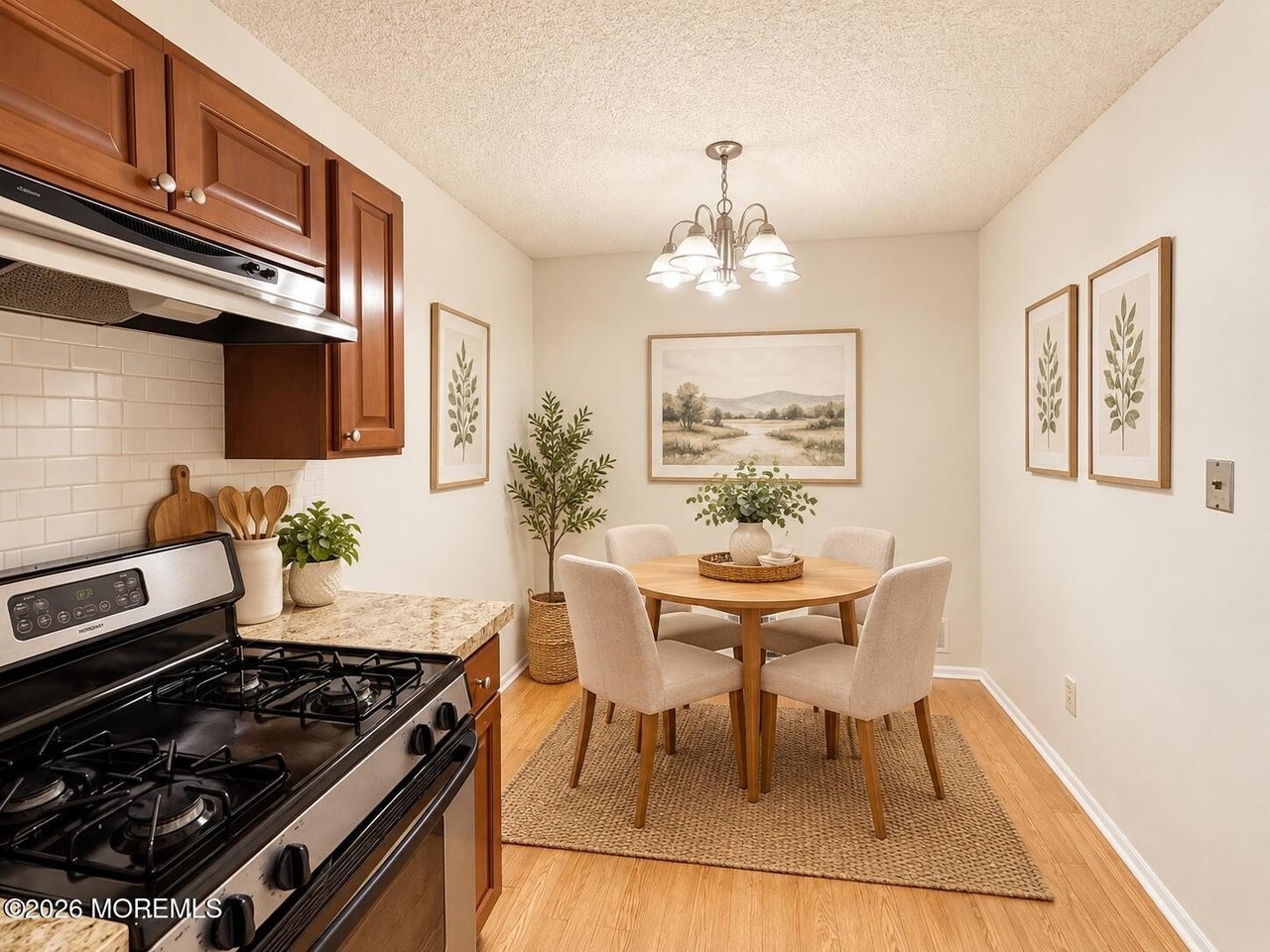 131 Sussex Pl #131 - Photo 2 of 7