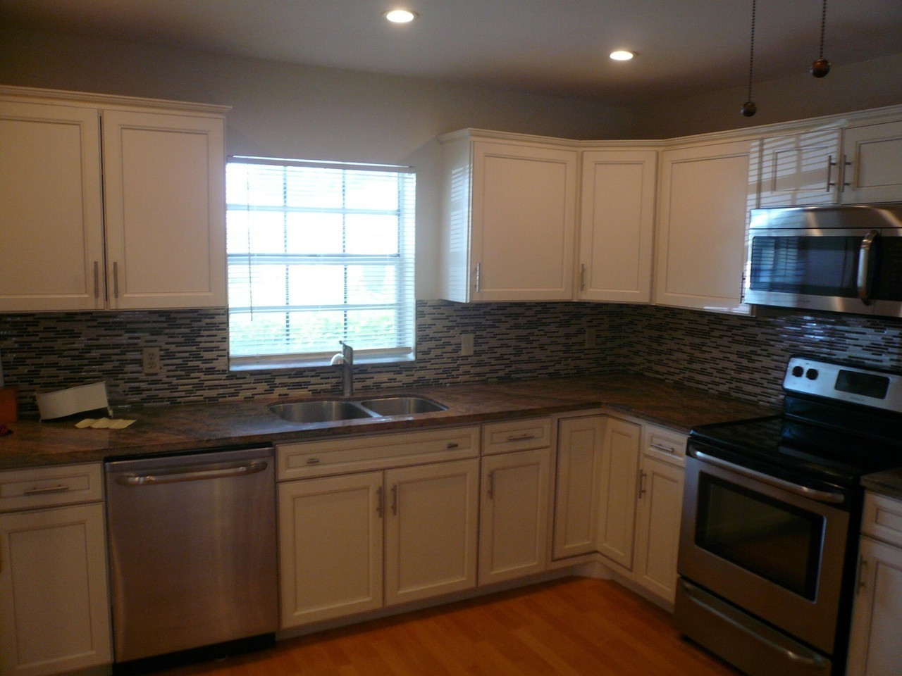 441 Franconia Cir - Photo 6 of 38
