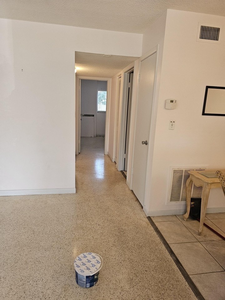 2348 Shelley St #1 - Photo 6 of 15