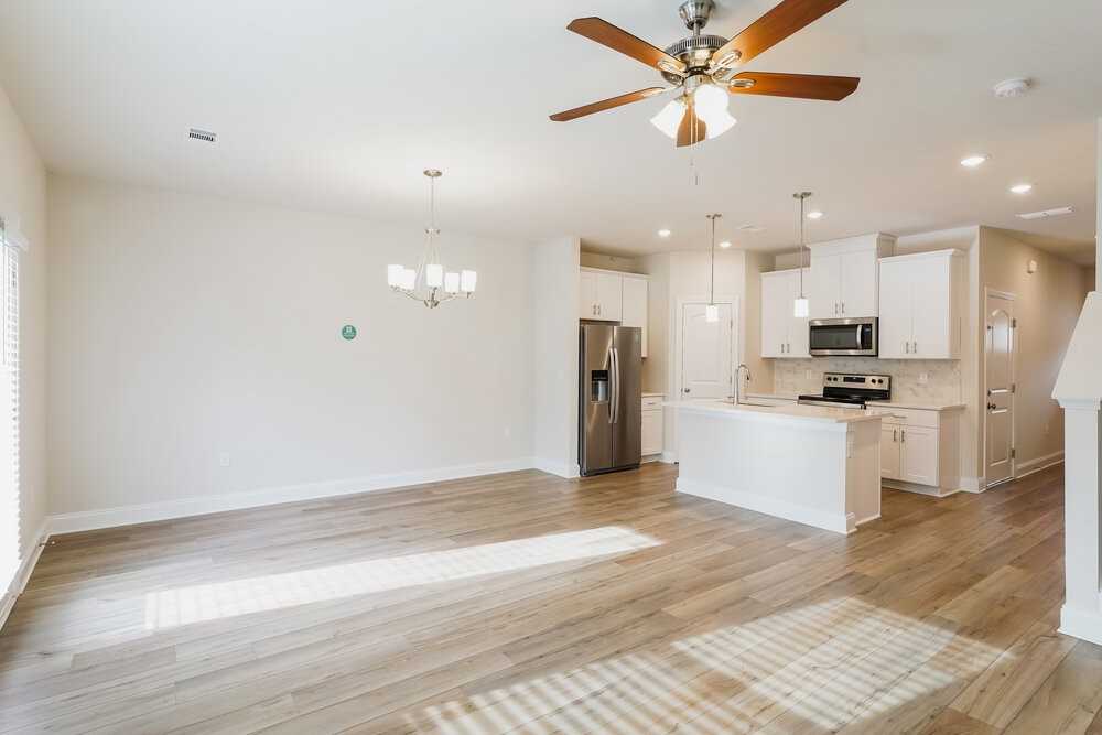 1616 Denali Dr - Photo 4 of 17