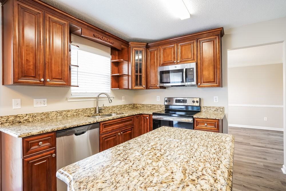 5815 Quitman Trl - Photo 7 of 17