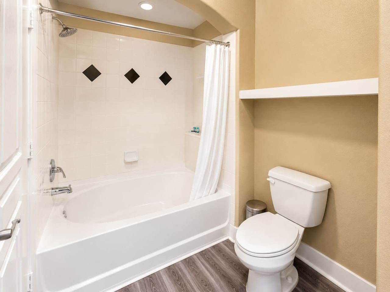 75 Riverfront Dr #1534953P - Photo 2 of 23