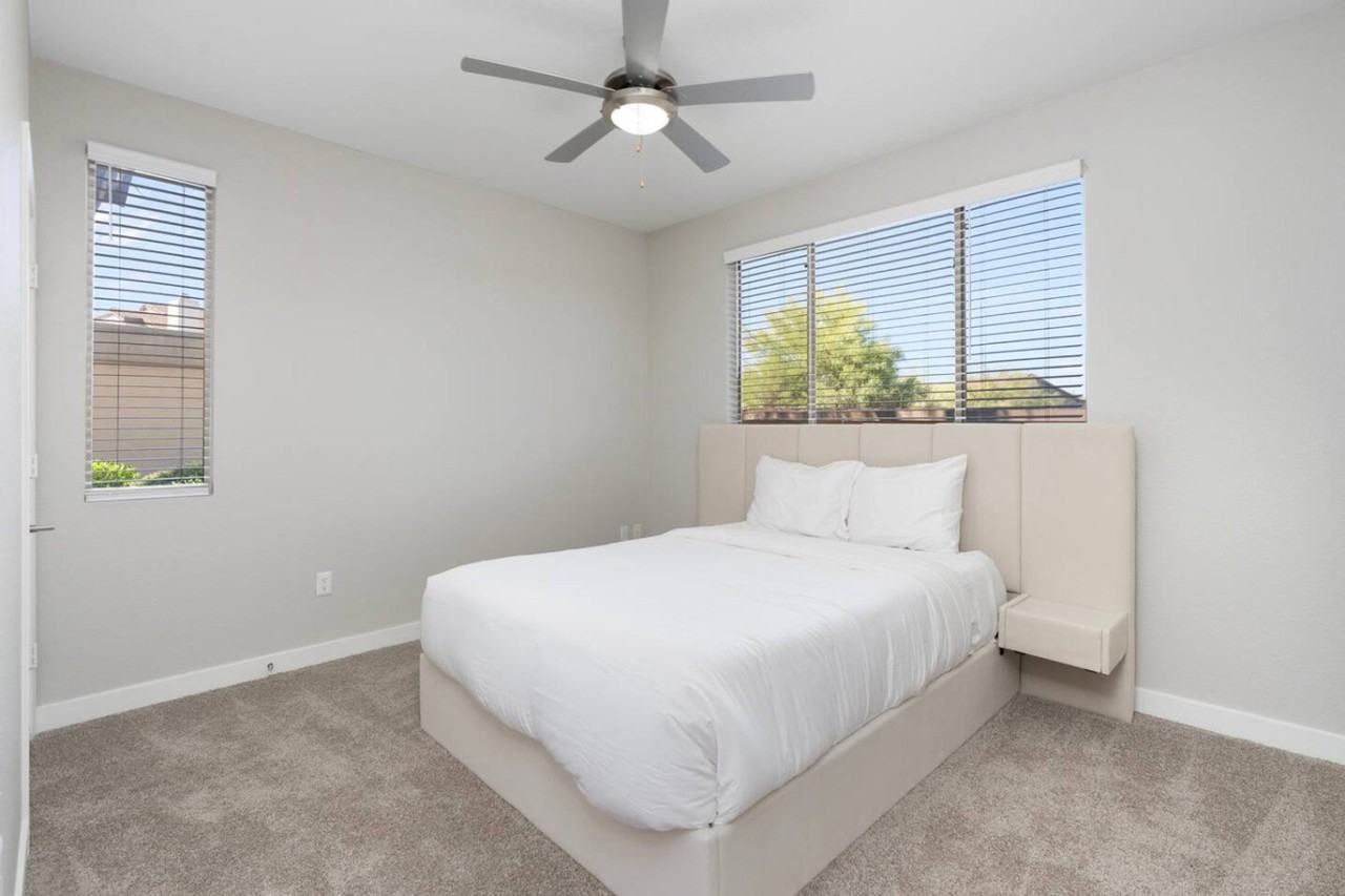 16356 North Thompson Peak Parkway - Photo 5 of 40