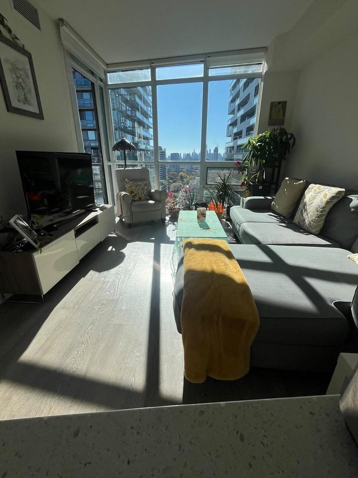 30 Roehampton Avenue #2501 - Photo 6 of 29