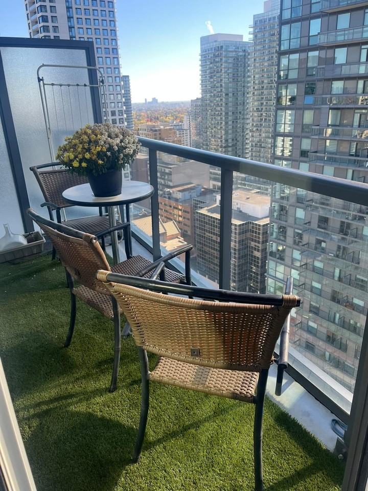 30 Roehampton Avenue #2501 - Photo 2 of 29