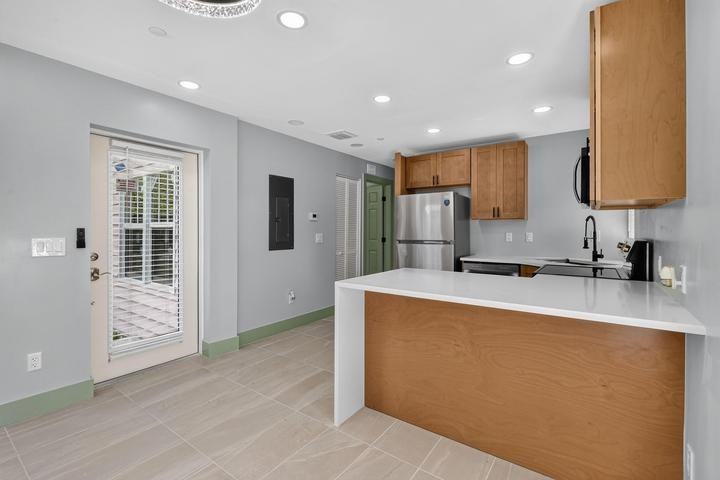 502 54th Street - Photo 3 of 11