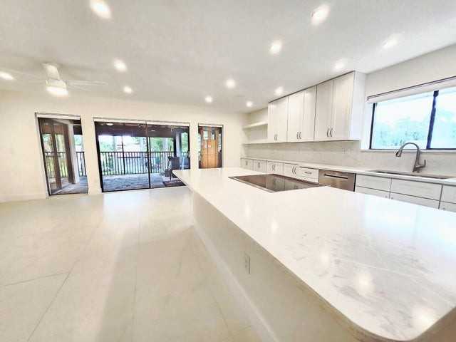 30 Pelican Pointe Drive - Photo 4 of 13
