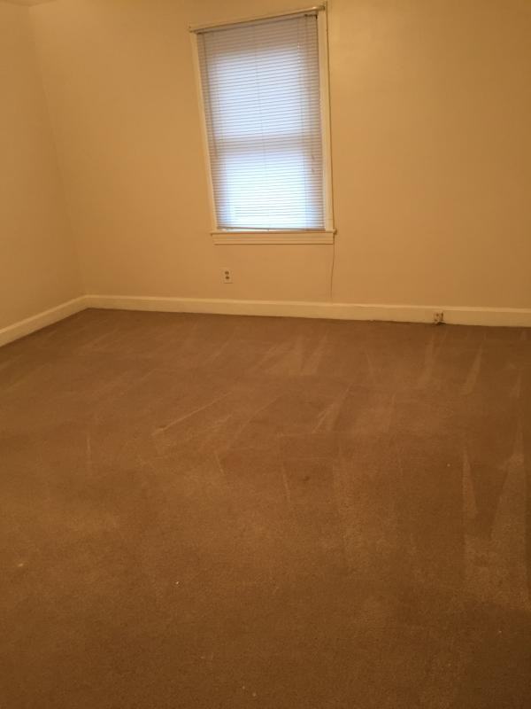 304 Churchill Ct - Photo 2 of 7