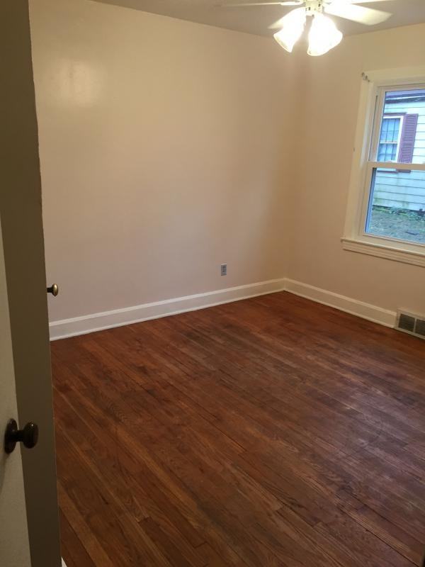 304 Churchill Ct - Photo 3 of 7