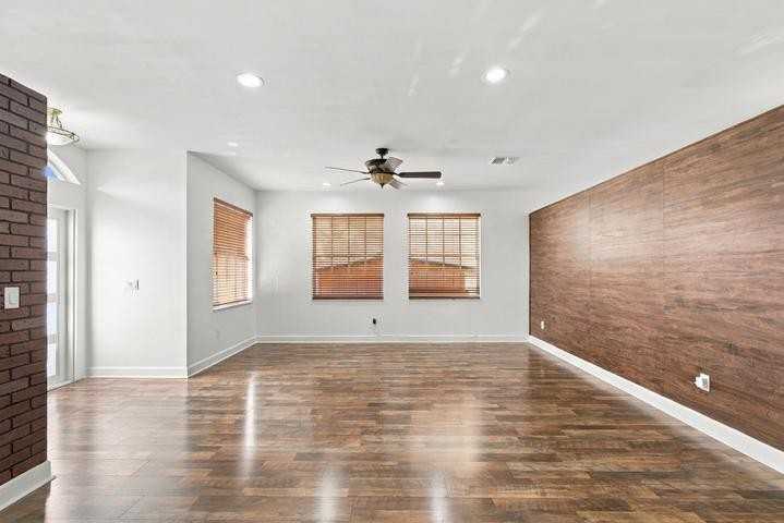 2271 Northwest 159th Avenue - Photo 6 of 11
