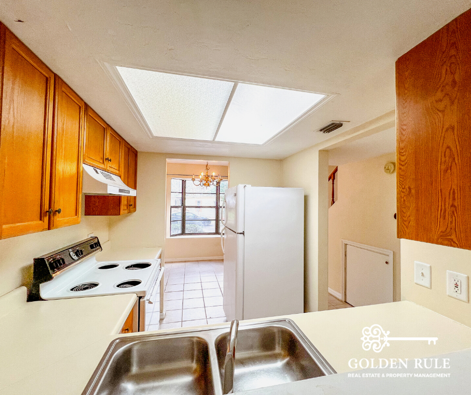 4532 Sw 45th Dr #1 - Photo 2 of 8