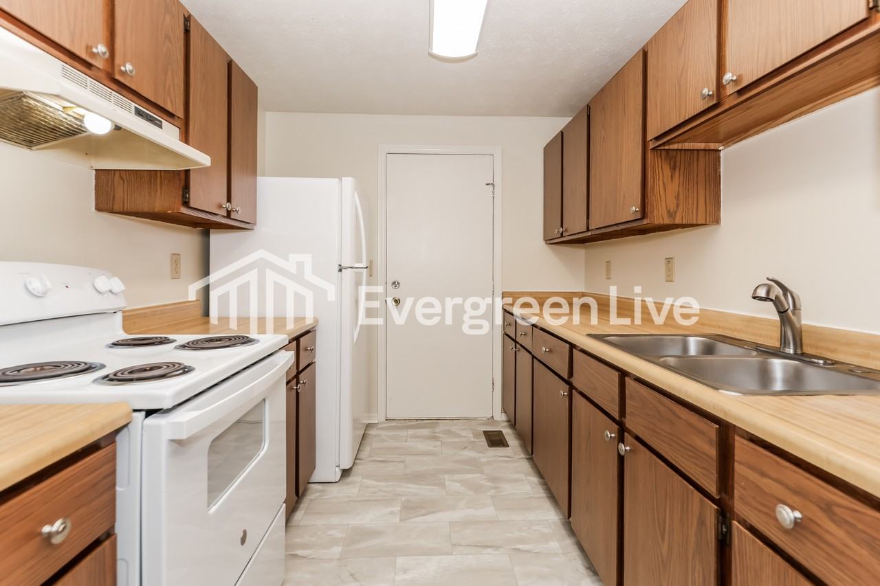 8682 Baton Rouge Dr - Photo 6 of 15