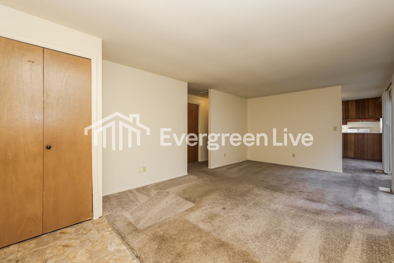 5500 Hartley Ct - Photo 3 of 15