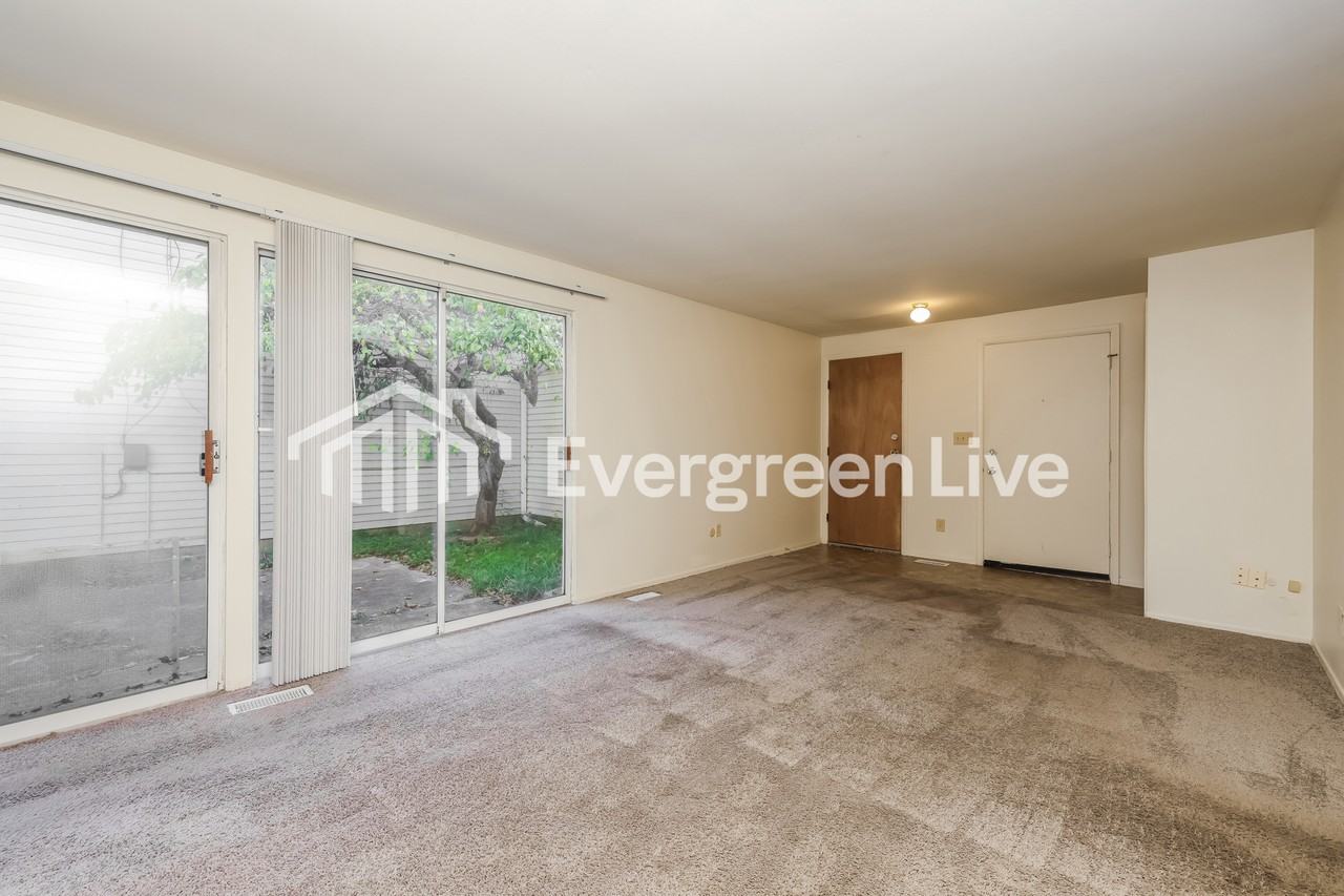5500 Hartley Ct - Photo 5 of 15
