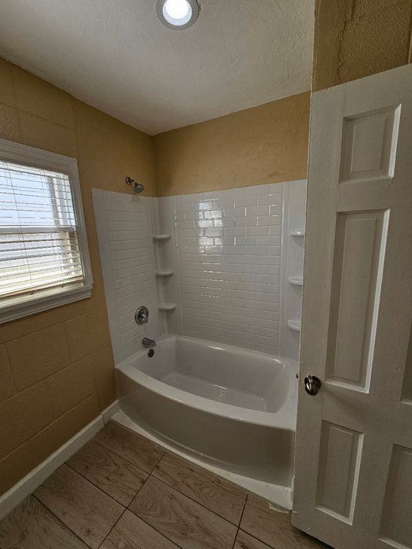 815 S Reno Ave - Photo 6 of 16