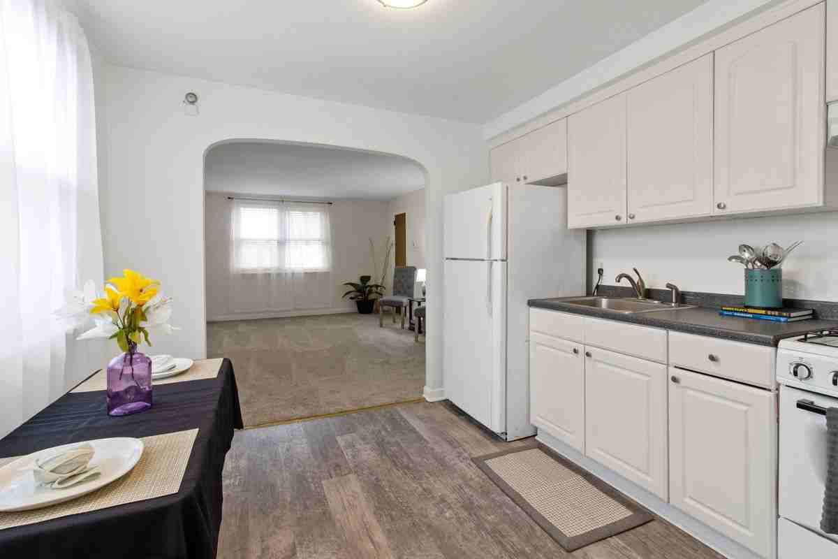 820 Griffith St ##2 - Photo 4 of 7