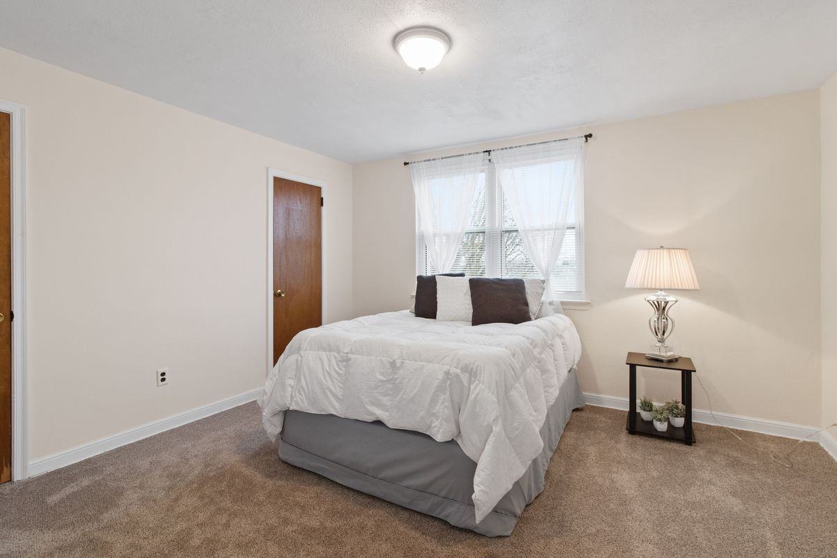 820 Griffith St ##2 - Photo 5 of 7