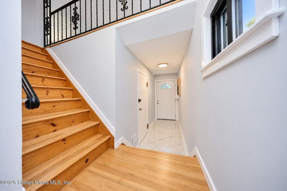 47 Grissom Ave ##2 - Photo 4 of 30