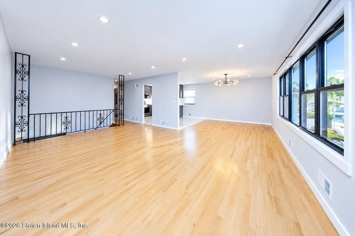 47 Grissom Ave ##2 - Photo 7 of 30