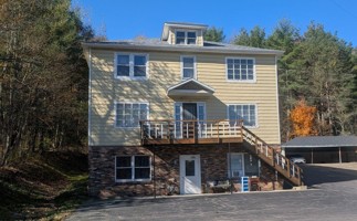 featured image of 327 Lower Stella Ireland Rd ##1