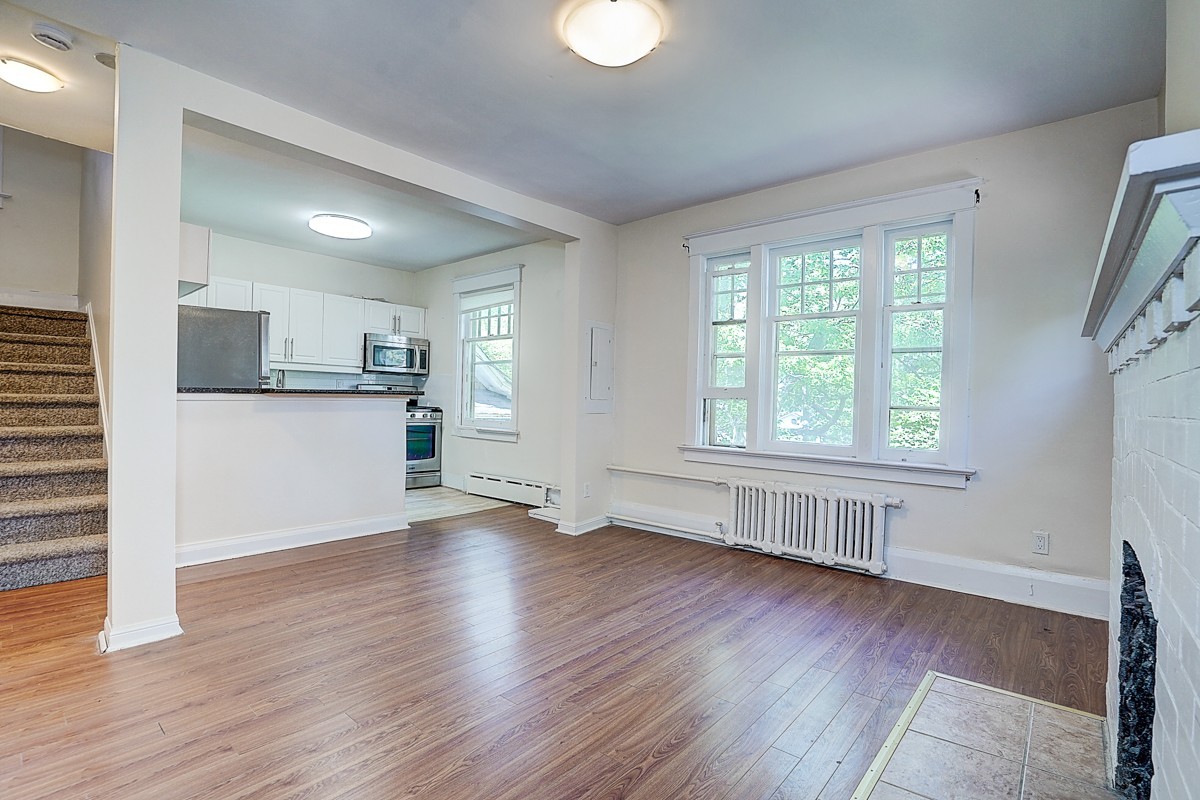 92 Neville Park Boulevard #3 - Photo 5 of 14
