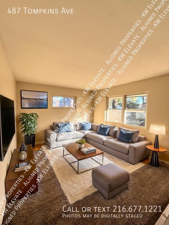 487 Tompkins Ave - Photo 2 of 13