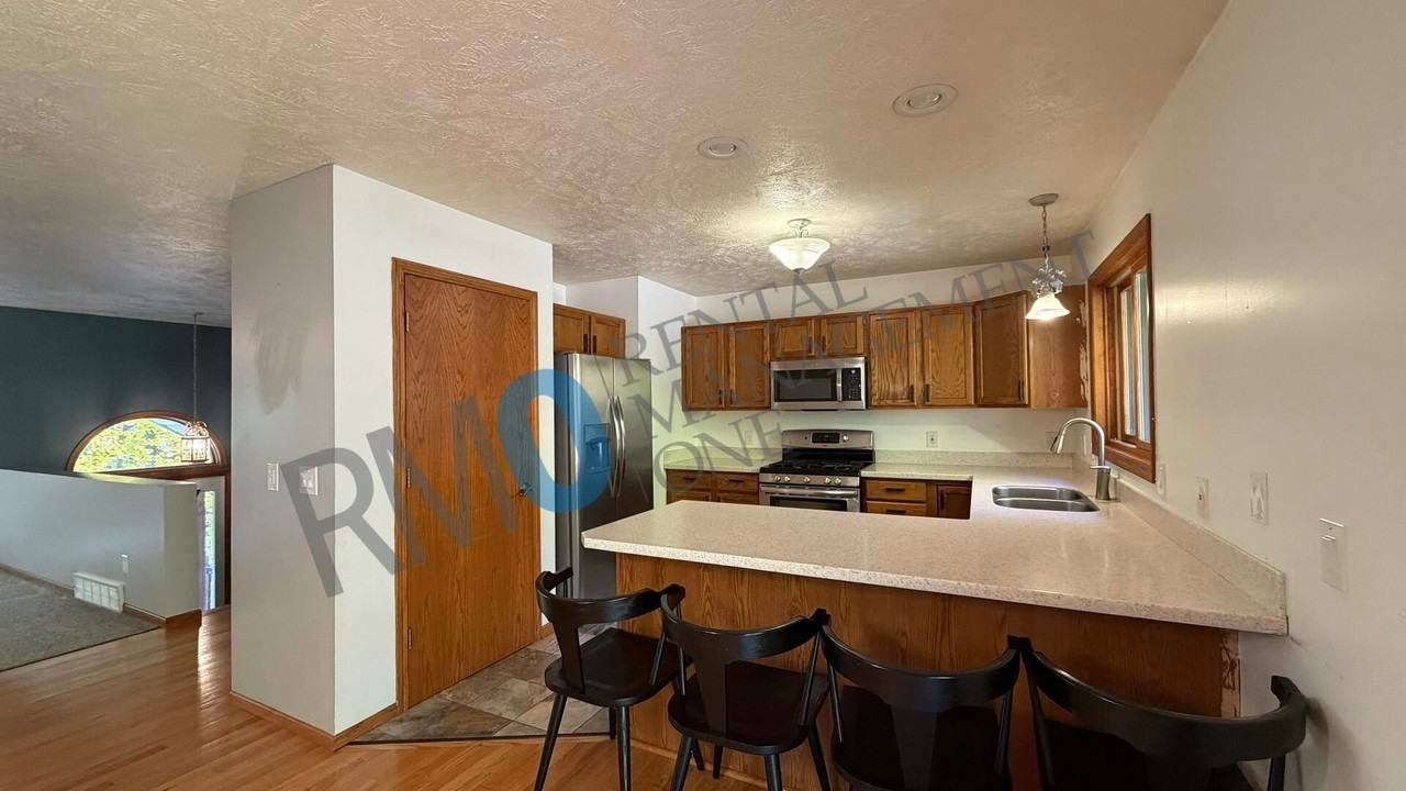 2303 Black Forest Ln - Photo 7 of 30