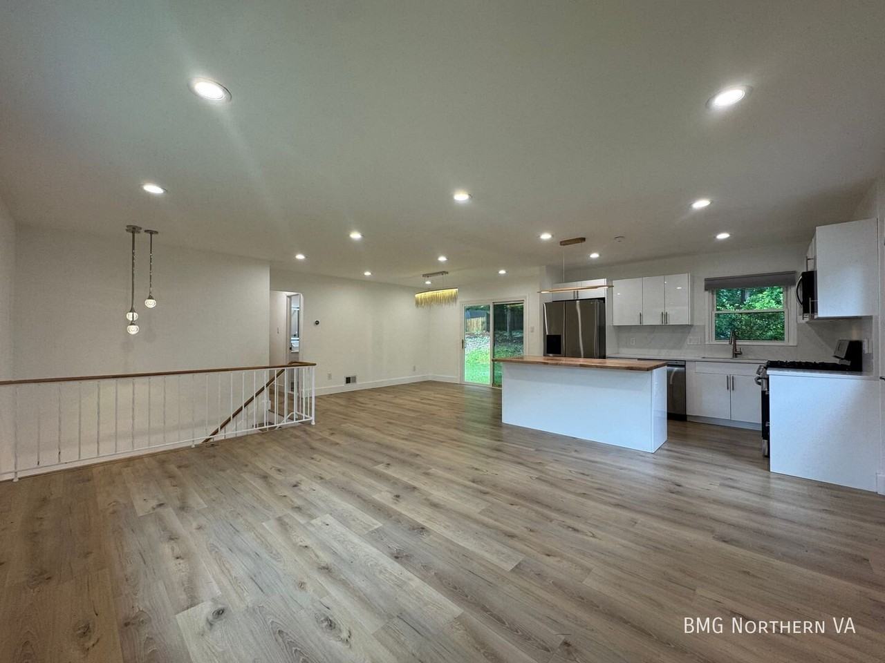 6518 Rivington Rd - Photo 5 of 49