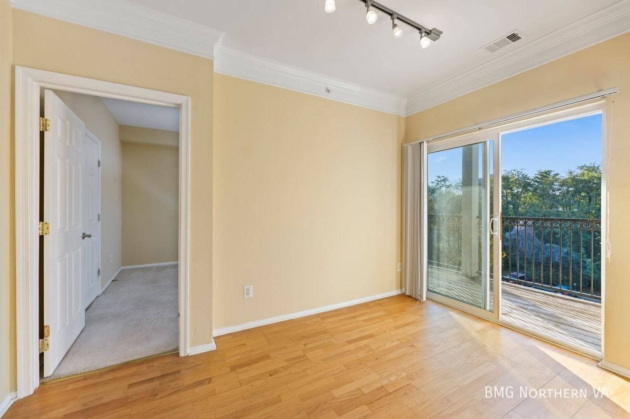 1530 Spring Gate Dr #9417 - Photo 6 of 34