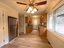 featured image of 392 Doris Dr