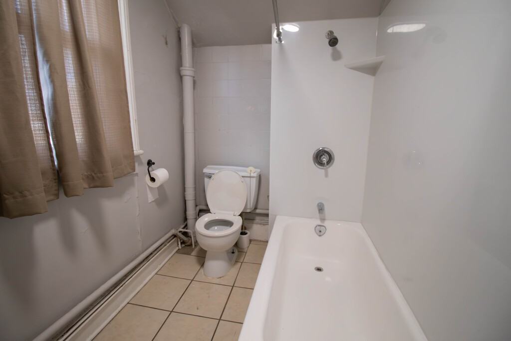 53 Vine St S - Photo 7 of 12