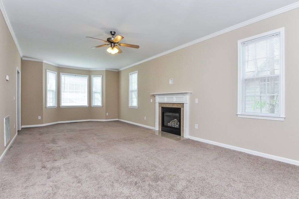 121 Sequoia Dr - Photo 2 of 20