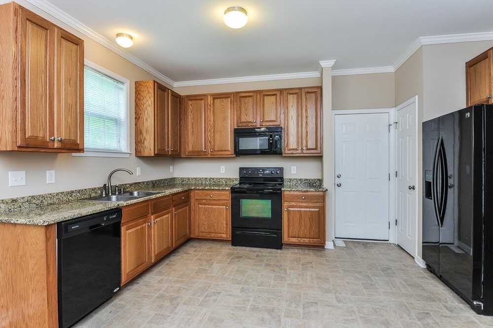 121 Sequoia Dr - Photo 6 of 20