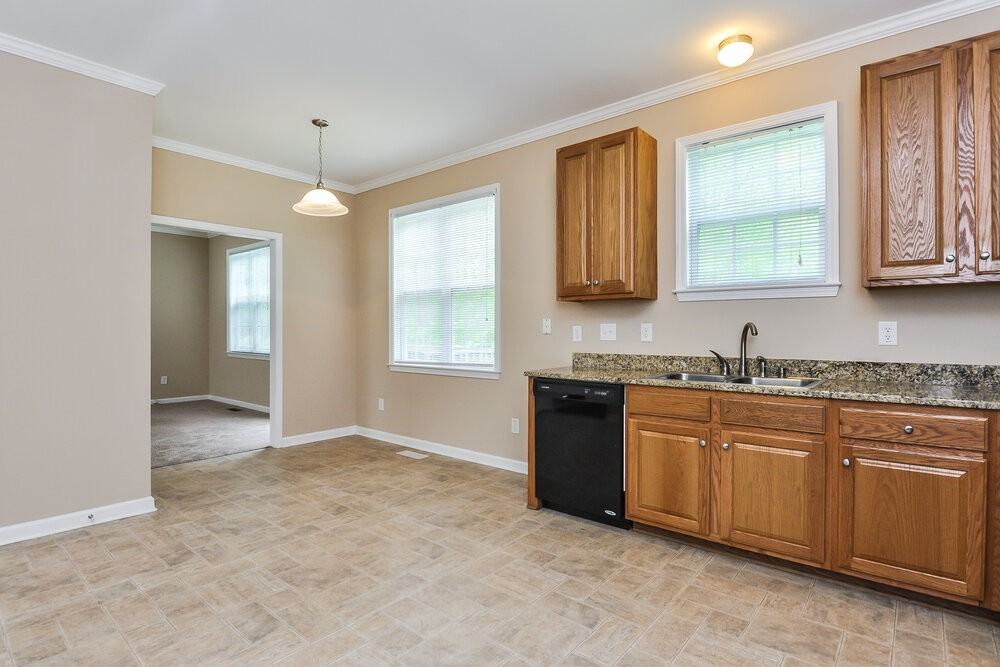121 Sequoia Dr - Photo 7 of 20