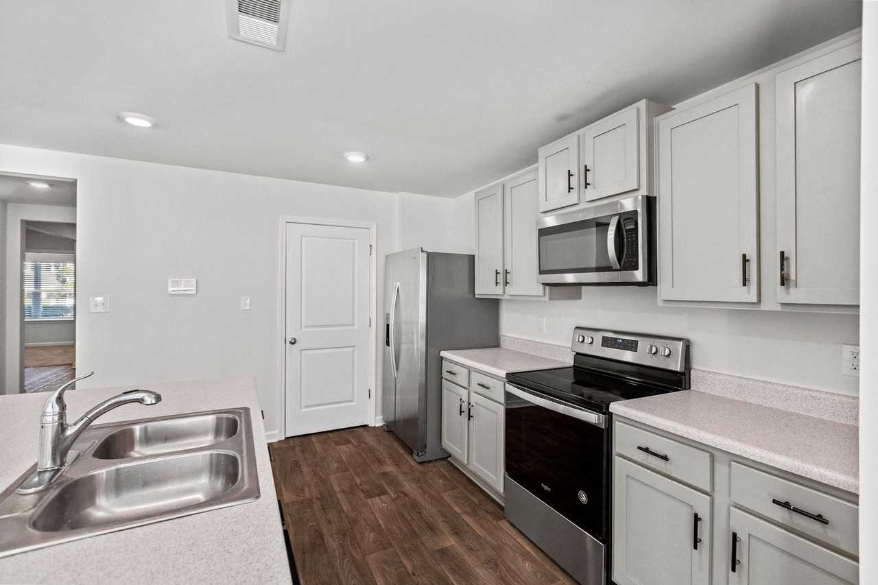 418 High Ridge Ct - Photo 4 of 23