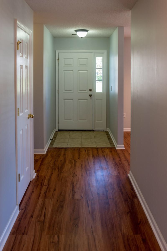 101 Creek Bend Dr - Photo 4 of 10