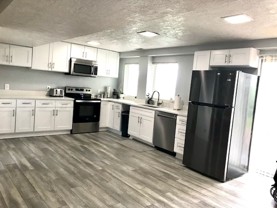 1561 Ne - Photo 1 of 1