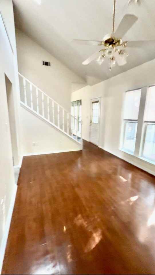 866 Mande Ct - Photo 4 of 9