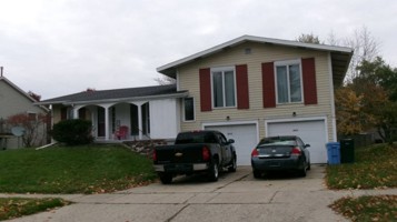 featured image of 2819 Stoneleigh Dr