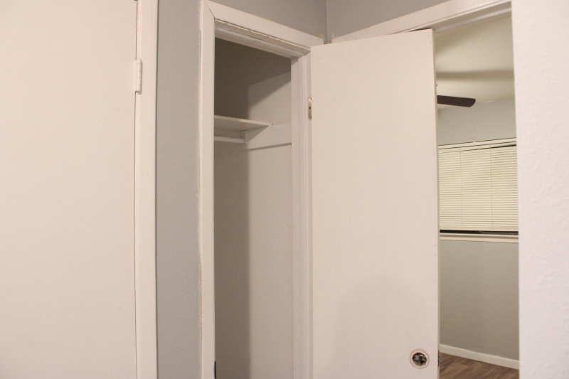 2912 Bernice St - Photo 3 of 5