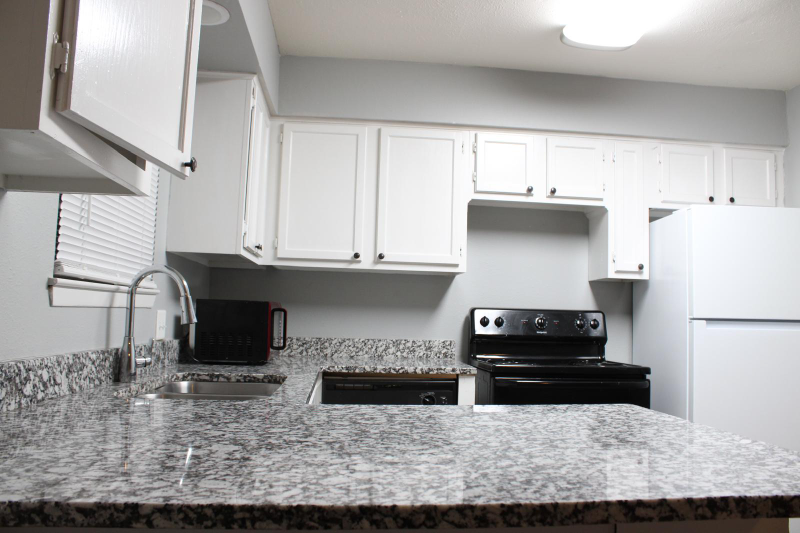 2912 Bernice St - Photo 5 of 5