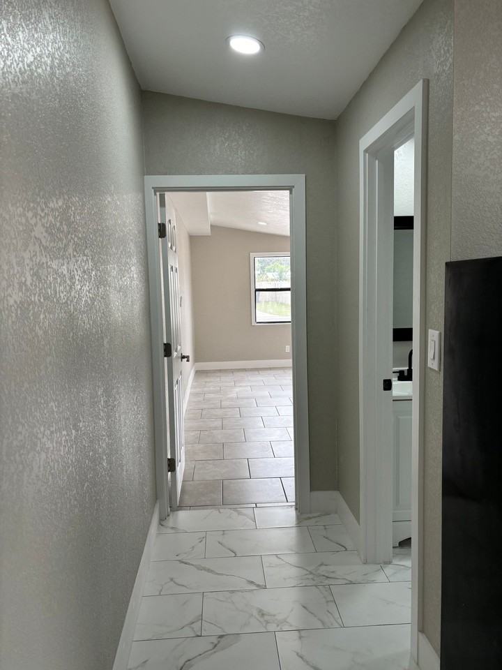 4509 W Idlewild Ave - Photo 5 of 7