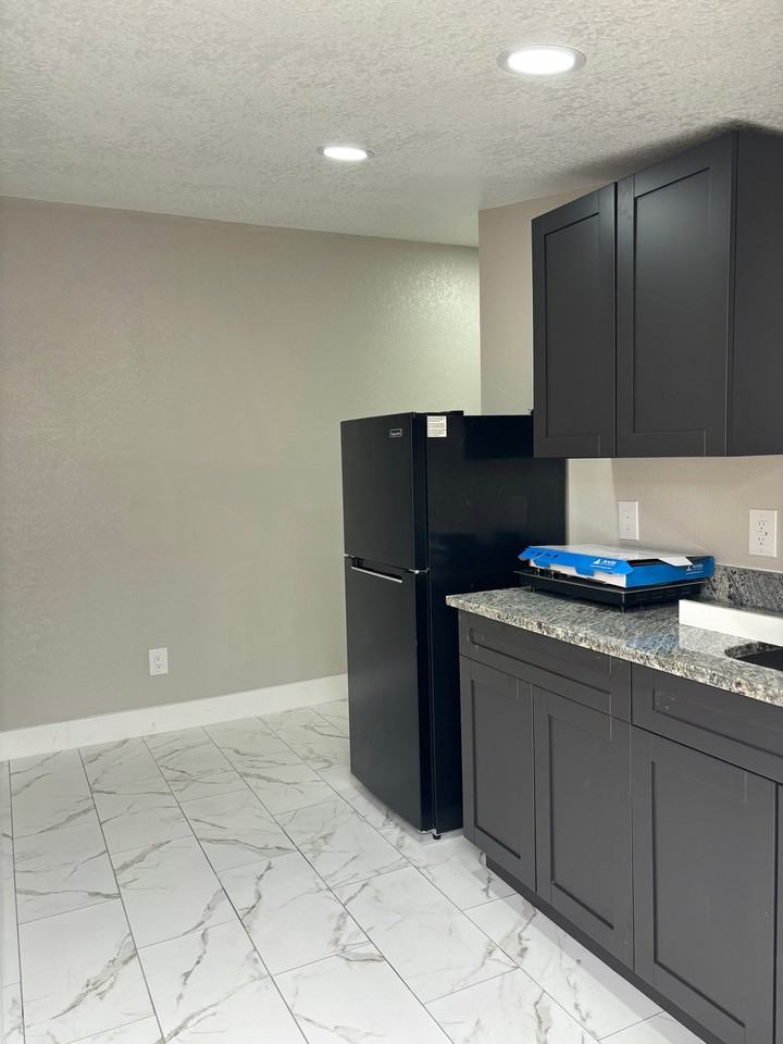 4509 W Idlewild Ave - Photo 7 of 7