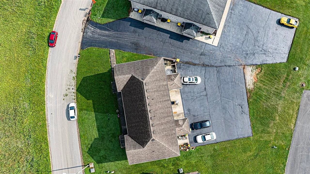 133 Concord Dr #B - Photo 7 of 20
