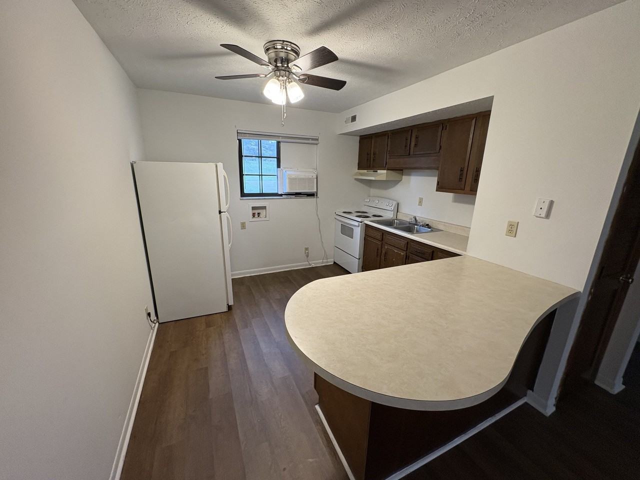 10502 County Rd #4 - Photo 7 of 12