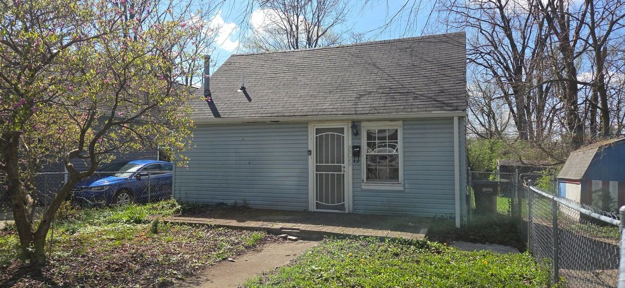 3720 Detroit Ave - Photo 2 of 15